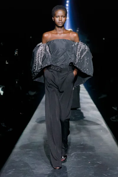 Look 63